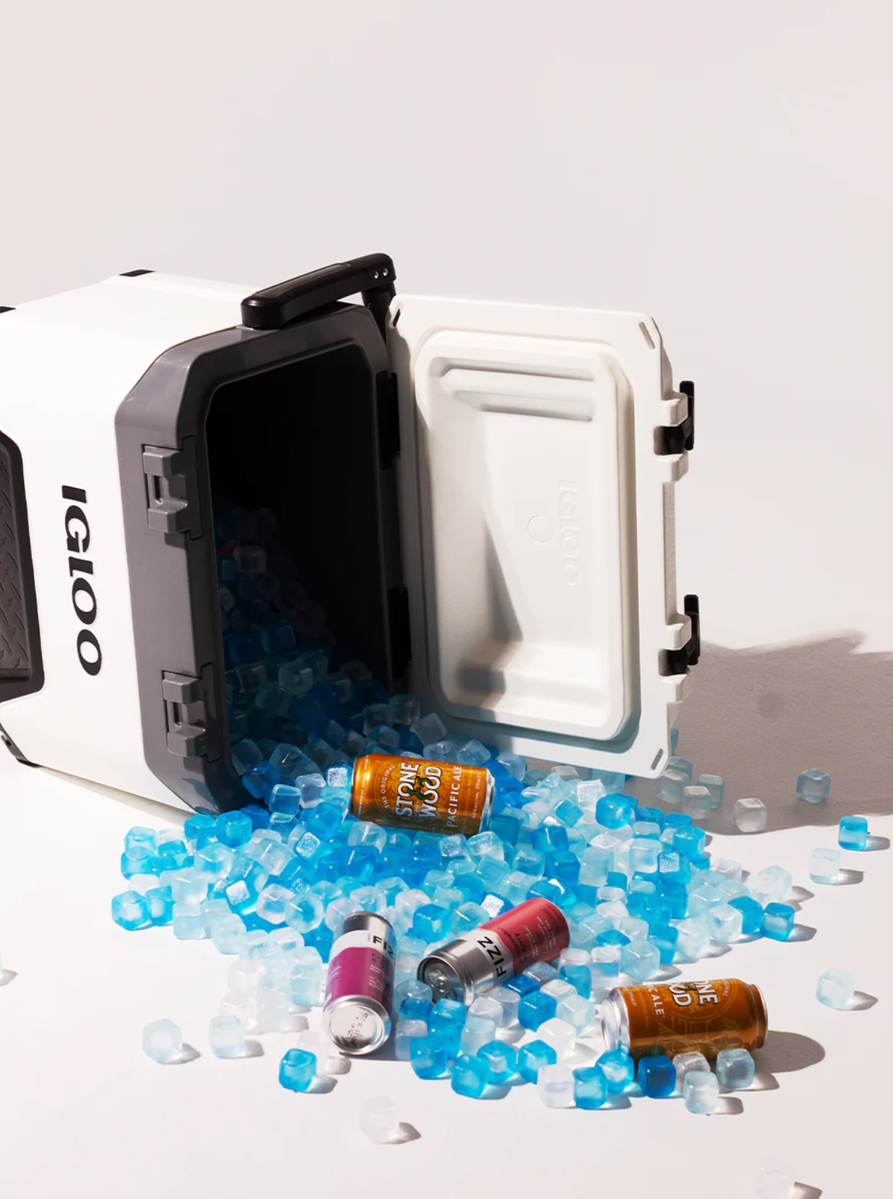 Stay Freezy ice cubes, mini bag, 3.5 lbs